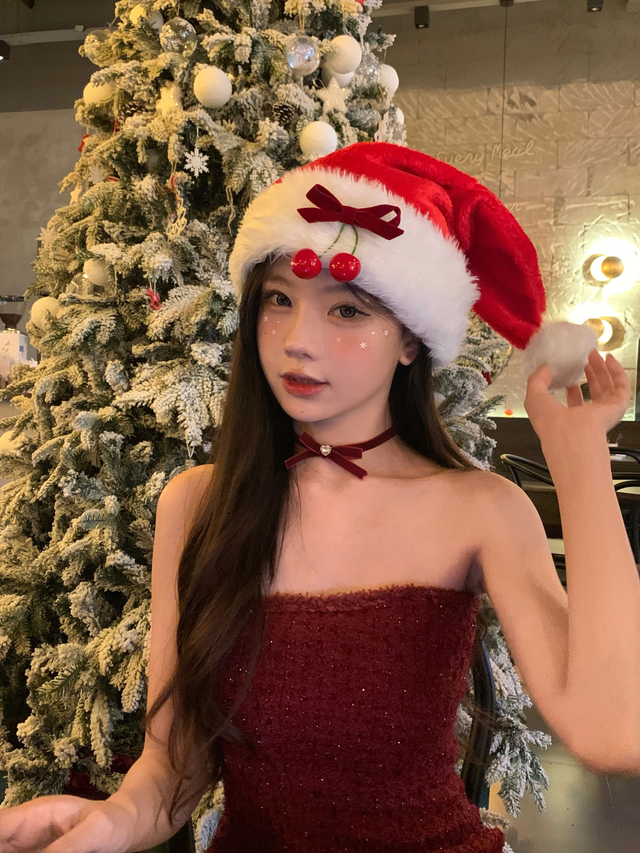 Christmas-Themed Hats SD67