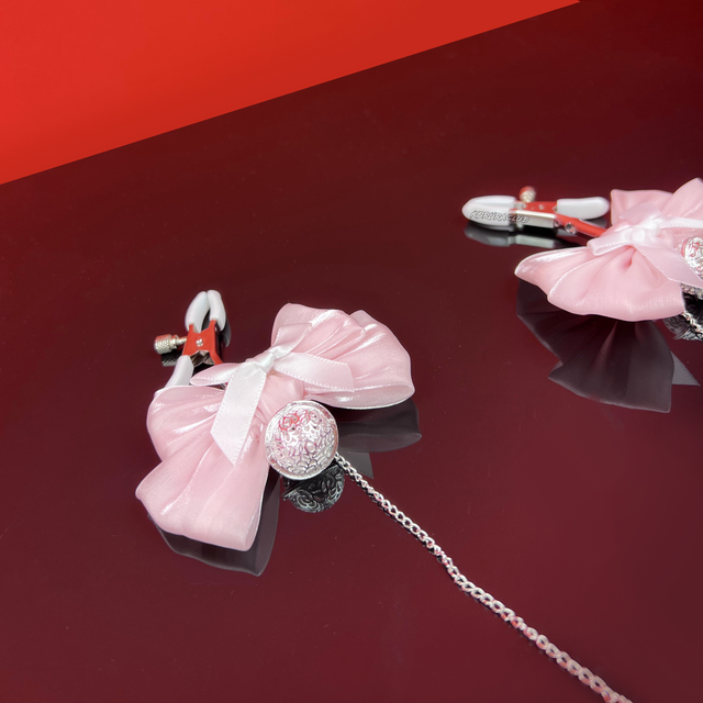 Bow Bell Nipple Clamps KI03